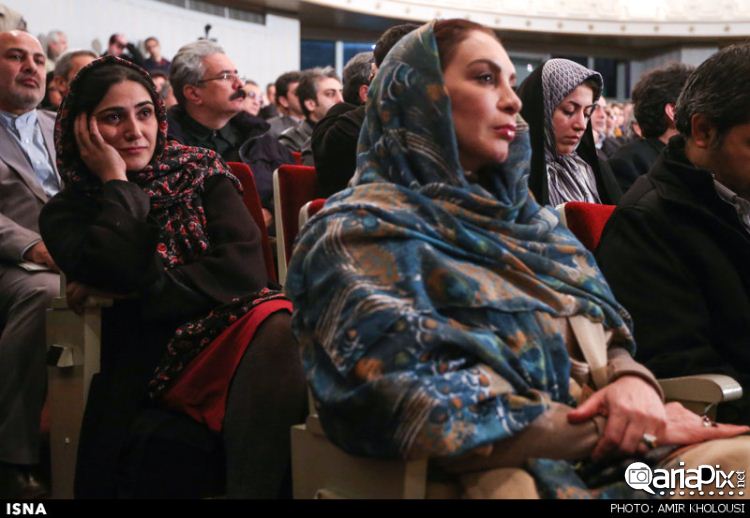دیدار هنرمندان و بازیگران با رییس جمهور دیدار هنرمندان و بازیگران با رییس جمهور