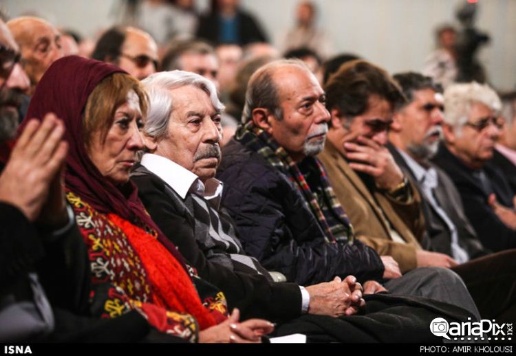 دیدار هنرمندان و بازیگران با رییس جمهور دیدار هنرمندان و بازیگران با رییس جمهور