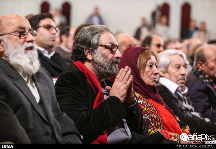 دیدار هنرمندان و بازیگران با رییس جمهور دیدار هنرمندان و بازیگران با رییس جمهور