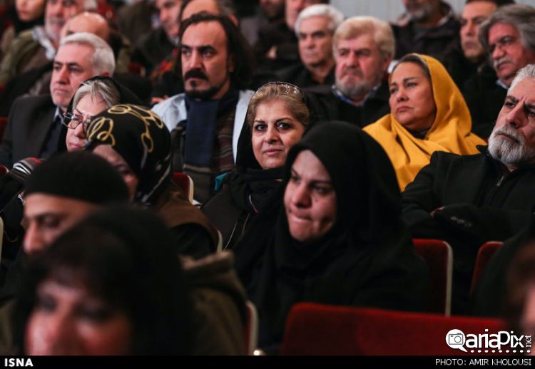 دیدار هنرمندان و بازیگران با رییس جمهور دیدار هنرمندان و بازیگران با رییس جمهور